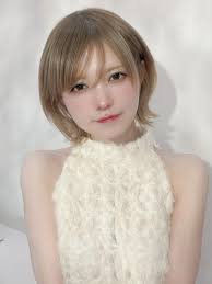 「益若つばさ」の画像検索結果