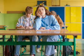 Risultati immagini per bored teen