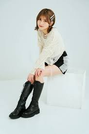 「鈴木萌歌」の画像検索結果