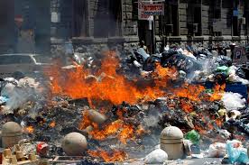 Image result for neapel abfallberge