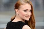 I rarely have celeb crushes but SOPHIE TURNER is something special.