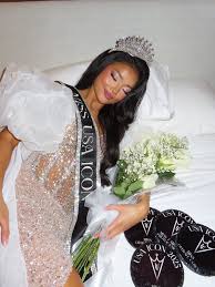 Attēlu rezultāti vaicājumam “Badhamia juliae”