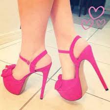 Résultat de recherche d'images pour "fashion girly"