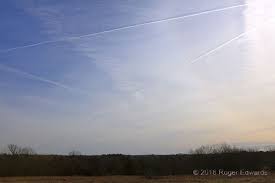 Attēlu rezultāti vaicājumam “Contrail shadows”