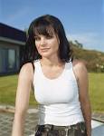 http://www.celebs101.com/gallery/Pauley_Perrette/288159/Pauley_Perrette_Pictue.jpg