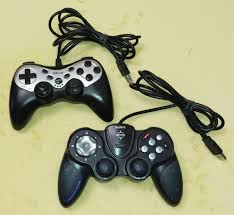 Résultat de recherche d'images pour "SAITEK P990 DUAL ANALOG"