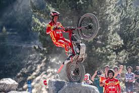 Image result for moto <span class=