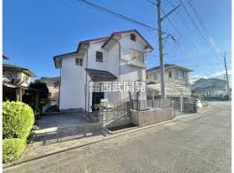 Image result for 武蔵村山市岸2丁目〈中古〉JR八高線「箱根ヶ崎」駅バス６分停歩４分　閑静な住宅地　前面道路が広いのでクルマの運転が苦手な方も車庫入れ楽々！　全居室収納充実！