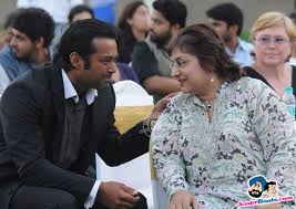 Young Changemakers Conclave-2012 -- Leander Paes with Kiran Mehra ... - young-changemakers-conclave-2012-3