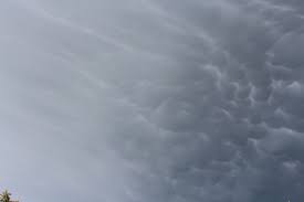 Attēlu rezultāti vaicājumam “Mammatus”