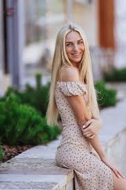Résultat de recherche d'images pour "blonde suèdoise"