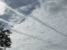 Attēlu rezultāti vaicājumam “Contrail shadows”