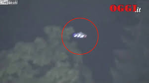 Image result for UFO Ryanair avvista un UFO nel volo Oslo - Bergamo ecco il video in anteprima!!