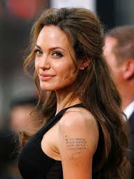 Angelina Jolie Tattoo border=