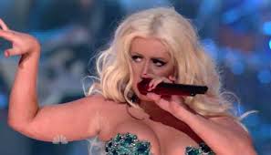 christina aguilera voice