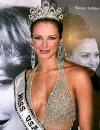 Shandi Finnessey Picture 1