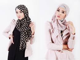 Model Baju Muslim Modis yang Pas untuk Beraktivitas
