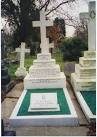 grave of Thomas Crapper, - via Daymix