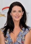 Pretty Woman - Bridget Regan - Pretty-Woman-bridget-regan-12929208-1445-2048