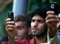 Har hath mein phone – but what about the network? - mobileusers-reuters2