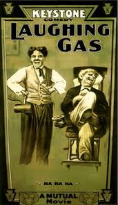 1914 - Gas Esilarante Images?q=tbn:ANd9GcS3Oi22el3gpUdCKZyhvyczd2nYYhpFYA_qyALFReELavAEHMRdIA