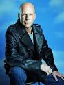 http://img2.timeinc.net/people/i/2006/celebdatabase/brucewillis/bruce_willis1_300x400.jpg
