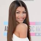 ZENDAYA HITS THE AMA RED CARPET - Black Celebrity Kids