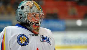 EHC-Goalie Sebastian Elwing im Interview: \u0026quot;Die Herr-der-Ringe ... - ma-del-sebastian-elwing-ehc-muenchen-herr-der-ringe-maske-diebstahl-interview