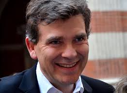 (Thierry LAMIREAU / lesoufflecestmavie. (Photo: Arnaud MONTEBOURG / Wikipédia). « La Turquie est un pays démocratique » dit Arnaud MONTEBOURG en TURQUIE ! - aaaaaaaaaa3