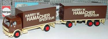 herpa Mercedes-Benz KoHgz 2/3 \u0026quot;Harry W. Hamacher Spediteur\u0026quot; bei 1zu87. - 1zu87_Mercedes-Benz_KoHgz_2_3_Harry_W_Hamacher_Spediteur_herpa_9759_01