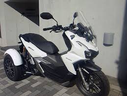 Image result for 三輪バイク