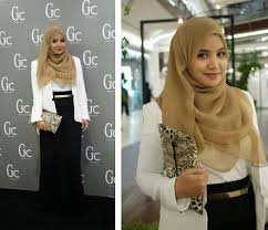 Tips Berhijab Segi Empat Modern | Santika Ika