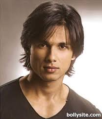 shahid kapoor pics Images?q=tbn:ANd9GcS5XcDB0UWQGzglYuFQh9LmoBb1lCWAJuOy71Qi8tieV8dgM2nB4w