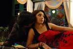 Richa Gangopadhyay dropping her pallu for Ravi Teja to screw her