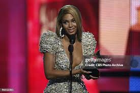 Afbeeldingsresultaat voor beyonce knowles 2010