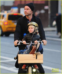 Image result for Maclaren Techno XT Naomi Watts and Liev Schreiber taking a stroll with son, Sasha