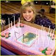 REVISTA KIDS ONLINE: Feliz Aniversário Jennette McCurdy e Ariana ...