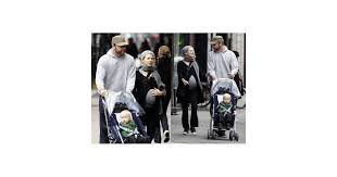 Image result for Maclaren Easy Traveller Naomi Watts and Liev Schreiber