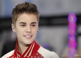 Teen pop star Justin Bieber is taking heat on social media after the Anne Frank House reported he visited the Amsterdam museum and wrote in the guest book ... - %3Fm%3D02%26d%3D20130414%26t%3D2%26i%3D722239067%26w%3D580%26fh%3D%26fw%3D%26ll%3D%26pl%3D%26r%3DCBRE93D1GUZ00