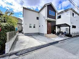 Image result for 武蔵村山市岸2丁目〈中古〉JR八高線「箱根ヶ崎」駅バス６分停歩４分　閑静な住宅地　前面道路が広いのでクルマの運転が苦手な方も車庫入れ楽々！　全居室収納充実！