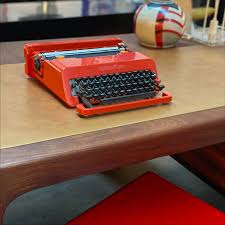 Afbeeldingsresultaat voor sottsass typewriter