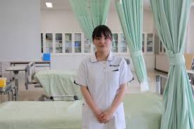 Image result for 17歳の現役看護学生