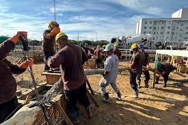 Image result for fotos de trabalhadores