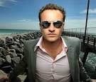 Julian McMahon Image julian mcmahon, bespectacled Picture 6
