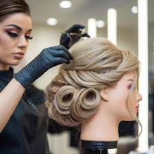 Znalezione obrazy dla zapytania fryzury