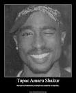 Tupac Amaru Shakur - desmotivaciones. - pacbigsmile766051.bmp