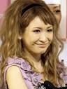 紗栄子＆東原亜希が宮崎で募金