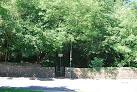 Footpath into Montreal Park - via Daymix