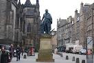 Statue of Adam Smith, - via Daymix