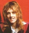 http://images4.fanpop.com/image/photos/19500000/roger-taylor-roger-taylor-19598615-438-500.jpg